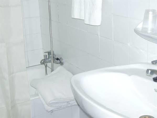 Zhimbad B&B By The Sea กาลารัตจาดา ภายนอก รูปภาพ